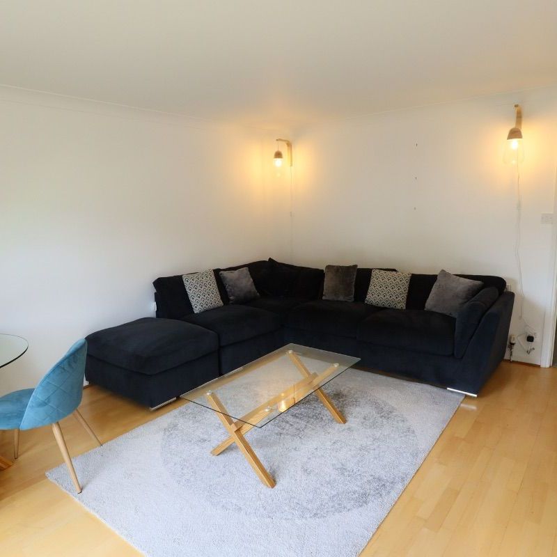 2 Bed, First Floor Flat - Photo 1