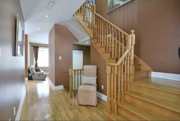 For Lease - 91 Magpie Crescent, Vaughan, Ontario - Photo 1