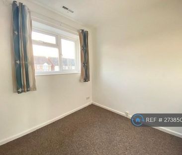 2 bedroom terraced house to rent - Photo 5