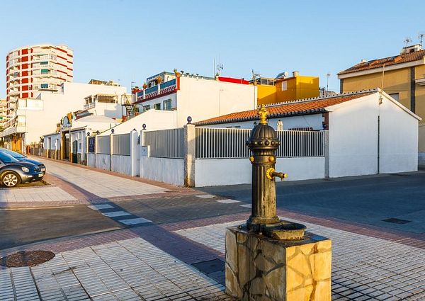 Paseo Marítimo Levante, Torre del Mar, Andalusia 29740