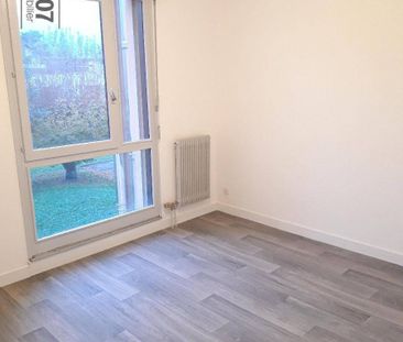 Location appartement rénové 3 pièces 71.07 m² à Cluses (74300) - Photo 2