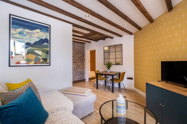 2 bedroom cottage to rent - Photo 1