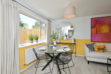 Maltby Close - Photo 2