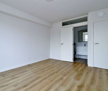 Duplex met 3 slaapkamers, 2 badkamers, tuin en staanplaats - Photo 3