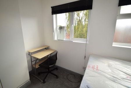 4 bedroom house share to rent - Photo 4