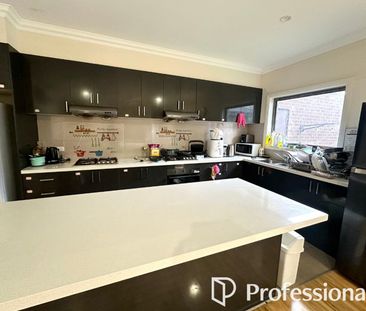Fully Furnished Ensuite Room with All Bills Included - Photo 1
