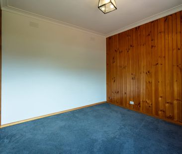 Family Home in Murrumbeena - Photo 6
