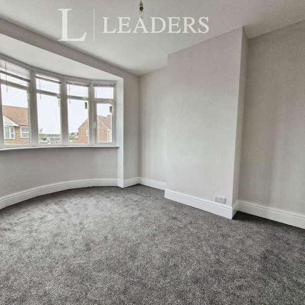 Rothesay Road, PO12 - Photo 1