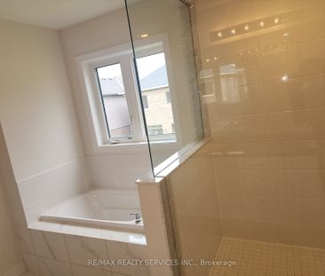 For Lease - 69 Durham Avenue, Barrie, Ontario - Photo 6