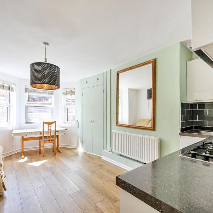 1 bedroom flat to rent - Photo 1
