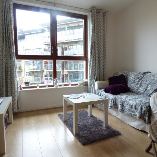1 Bed Flat - Photo 1
