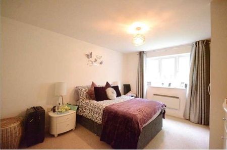 St. Catherines Wood, Park Road, Camberley, GU15 - Photo 2