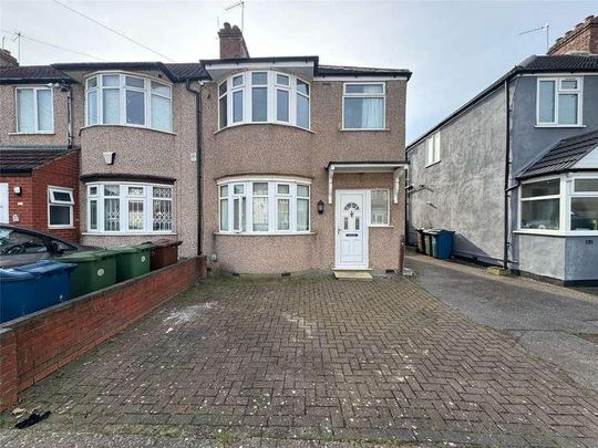 Carmelite Road, Harrow, HA3 - Photo 1