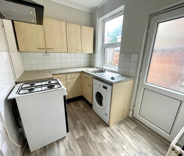 2 bedroom house to rent - Photo 1