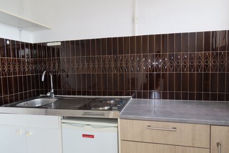 Location Appartement 1 pièce 30m² PERIGUEUX 24000 - Photo 5