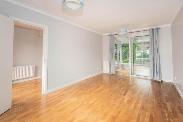 1 Fairway Avenue, Belfast, BT9 5NL - Photo 1