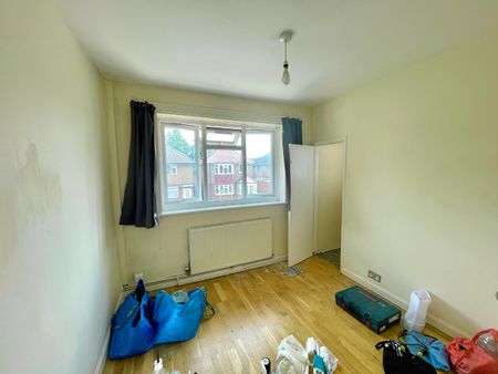 2 bed maisonette to rent in Weldon Close, Ruislip, HA4 - Photo 2