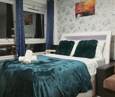 Penfields House - Photo 5