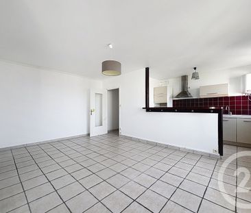 Location Appartement 2 pièces 56m² TROYES 10000 - Photo 2