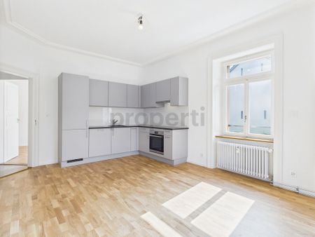 Charming 3.5-room apartment in a listed building in Büsserach - Photo 3