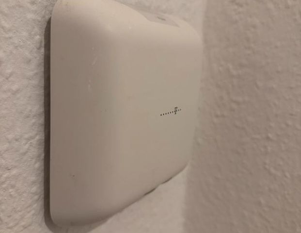 Neu! Sanierte 2-Raumwohnung mit Küche und Balkon - Photo 1