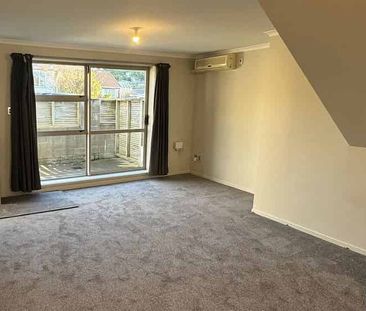 Modern, Sunny One-Bedroom Home, Fully Insulated - Photo 2