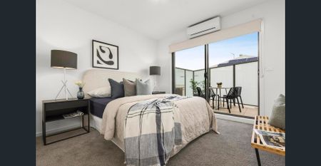 Spacious, and perfectly located! - Photo 4