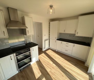 2 bedroom house to rent - Photo 3