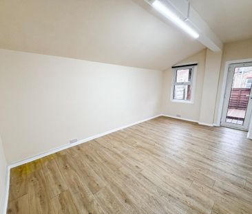 Studio to rent - Photo 3