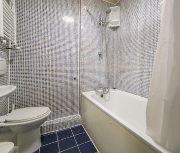 Flat 29C West Cromwell Road, Earls Court SW5 9QL - Photo 5