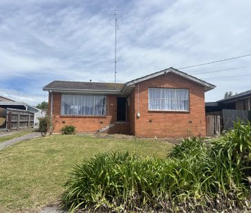 51 Walker Pde, Churchill - Photo 1