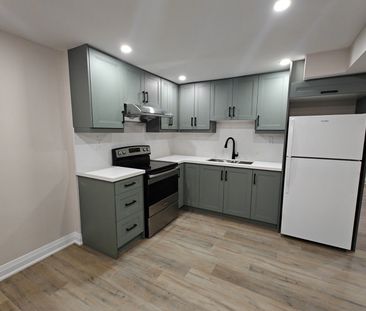 For Lease - 3756 Althorpe Circle Unit# Basement, Mississauga, Ontario - Photo 1