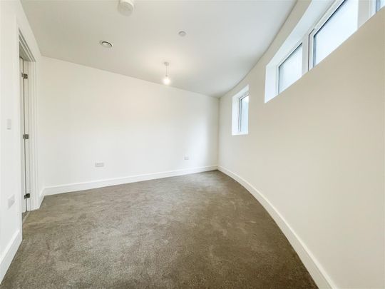 Flat 92, 7 Martin Court, Hastings, TN34 1EF - Photo 1