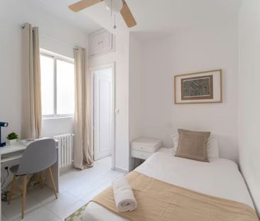 Calle del Conde Duque, Madrid, Community of Madrid 28015 - Photo 5