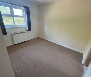 WALNUT TREE, MILTON KEYNES - 1 BEDROOM - Photo 5