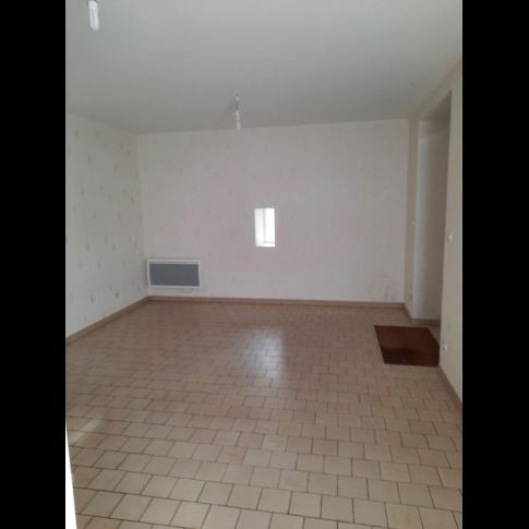 Location Appartement 2 pièces 50 m² Bouges-le-Château - Photo 1