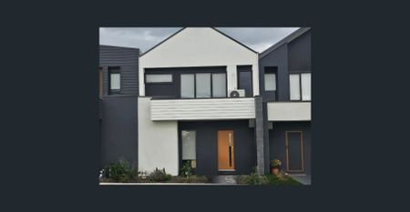 Spacious Family Home in Wollert - Photo 2