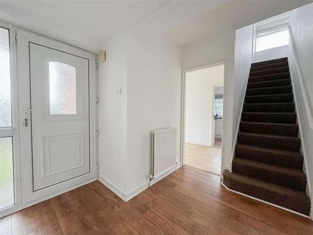 Hazelwood Gardens, St. Leonards, TN37 - Photo 4