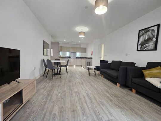 2 Bed Flat, Hoffmans Road, E17 - Photo 1