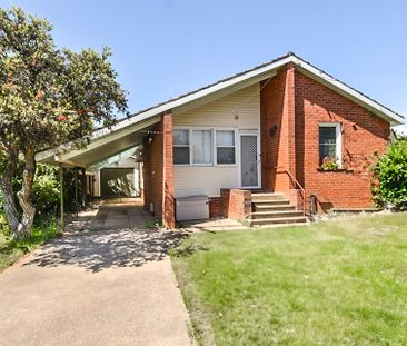 33 Lawson Crescent, Orange. - Photo 4