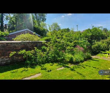 1 bedroom in a flat share to rent - Photo 5