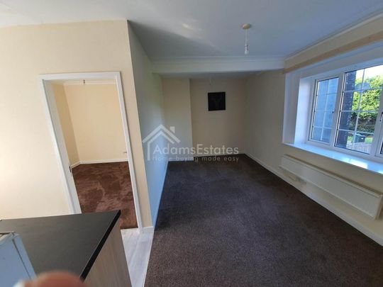 1 bedroom block of apartments to rent - Photo 1