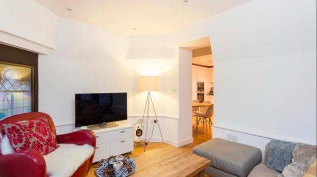 2 Bed Penthouse, Samuel Baines House, SE22 - Photo 1