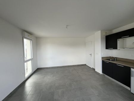 Location Appartement 2 pièces 43m² NANTES 44300 - Photo 3