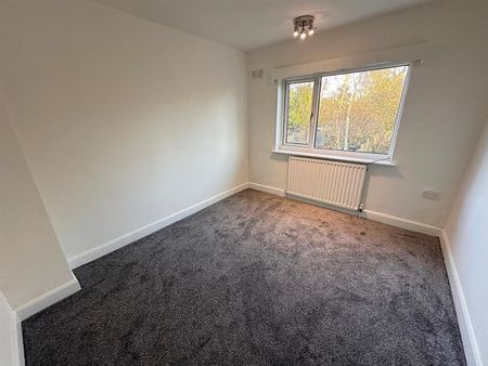 3 bedroom House To Let - Photo 4