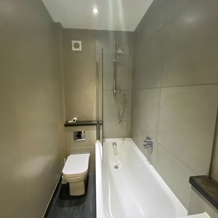 1 Bed Flat, Holmesdale Road, SE25 - Photo 3