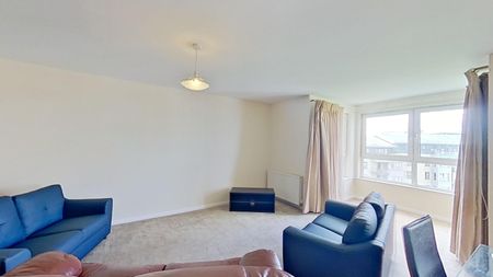 3 bedroom apartment to rent - Photo 2