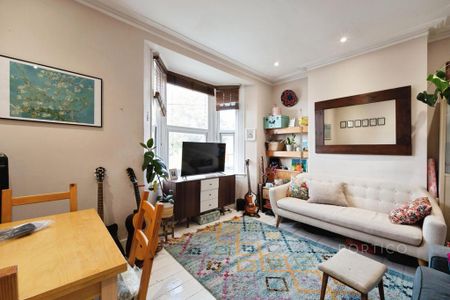 1 bedroom flat to rent - Photo 4