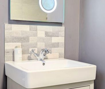 3 bedroom property to rent - Photo 1