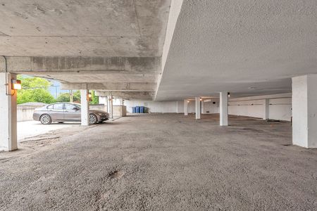 Cozy 1 Bedroom in Bankview - Photo 2